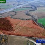 İZMİT AKMEŞE’DE KORUCUK MAHALLESİ YERLEŞİME YAKIN 65.570m2 TARLA - Fotoğraf 3