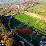 KANDIRA ARAMAN’DA K.M OTOYOL GİŞELERE 7KM %40 İMARLI 734 M2 ARSA - Fotoğraf 3