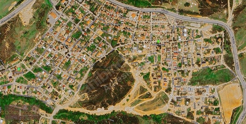 Akfırat’ta %50 İmarlı, 330m² Satılık Müstakil Arsa